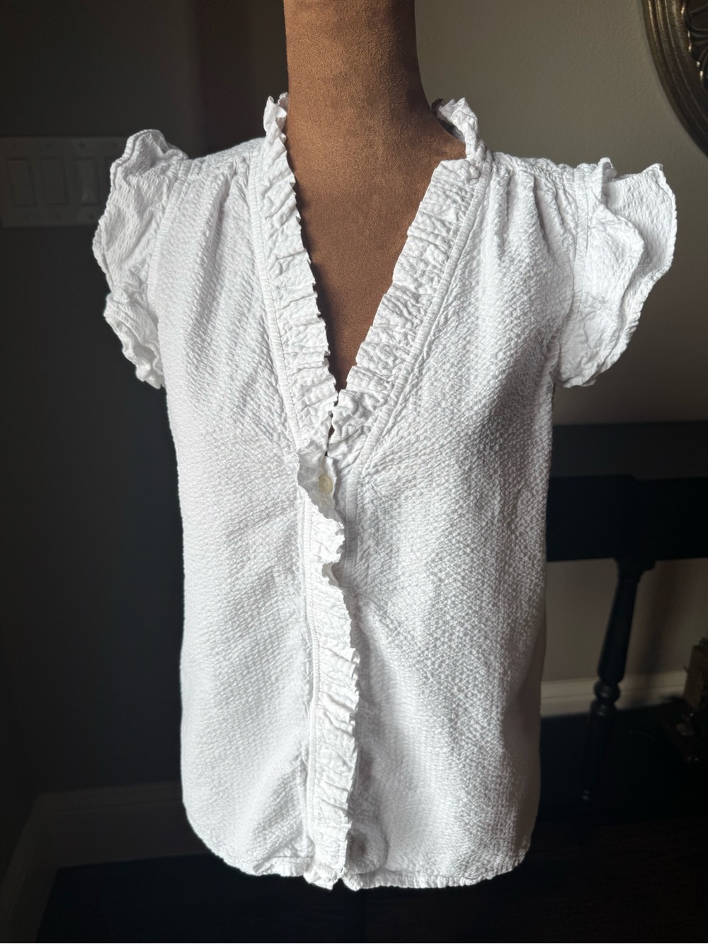J.Crew White Seersucker Ruffle Blouse Top S Preppy Summer